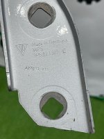 Porsche / Cayenne / Петля капота