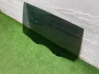 Audi / Q7 / Стекло двери