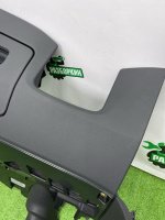 Audi / Q8 / Накладка на торпедо