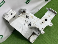 Volkswagen / Tiguan / Лонжерон