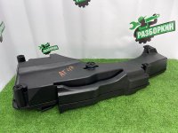 Audi / Q8 / Сабвуфер