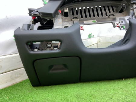 BMW / X5 / Торпедо