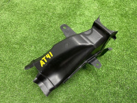 BMW / 7-Series / Воздуховод тормозной системы