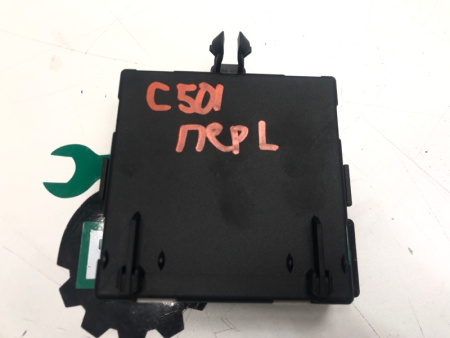 Mercedes-Benz / GLC 250d 4-matic / Блок управления двери