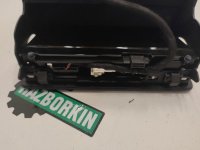 Audi / Q3 / Монитор