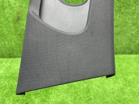 Audi / A4 / Накладка стойки