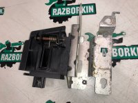 BMW / X5 / Кронштейн задней шторки