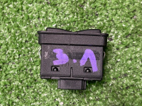 BMW / ALPINA B10 / Кнопка стеклоподъемника