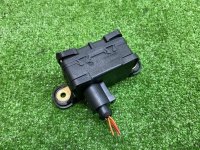 Audi / Q7 / Датчик ускорения