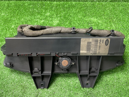 Land Rover / Range Rover / Панель приборов