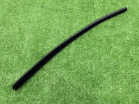 Audi / A4 / Уплотнитель стекла двери