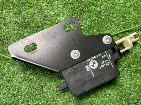 BMW / M6 / Активатор лючка бензобака