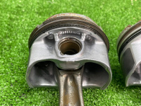 BMW / X1 / Поршень