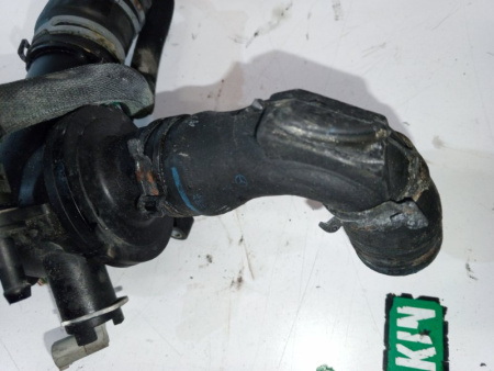 Mercedes-Benz / E-Class / Термостат