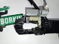 Mazda / 3 / Кронштейн ручки двери