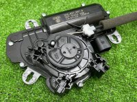 Audi / Q5 / Замок багажника