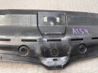 BMW / 3-Series / Пластик моторного отсека