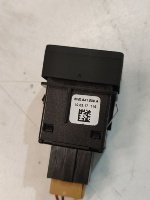 Audi / A5 / Кнопка аварийной сигнализации