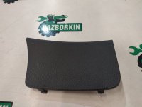 Volkswagen / Touareg / Заглушка обшивки багажника