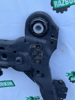 Ford / EXPLORER / Подрамник