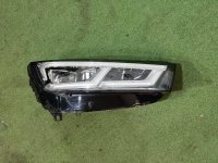 Audi / Q5 / Фара
