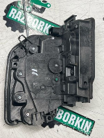 BMW / X1 / Замок двери