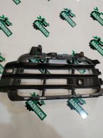 Volkswagen / Touareg / Решетка радиатора