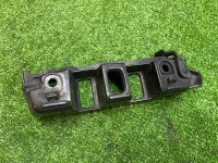 Volkswagen / Touareg / Кронштейн бампера