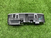 Audi / A6 / Блок климата