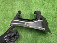 Audi / A6 / Водосток