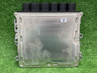 BMW / 7-Series / Блок управления двигателем