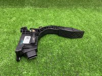 Audi / Q8 / Педаль газа