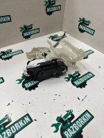 Volkswagen / Tiguan R-line / Замок двери