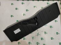 BMW / X5 / Крышка аккумулятора