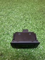 Audi / A5 / Кнопка крышки багажника