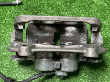 Land Rover / Range Rover Sport / Суппорт тормозной