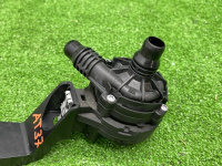 BMW / 7-Series / Насос системы охлаждения дополнительный