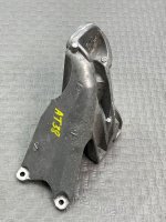 Volkswagen / Touareg / Опора двигателя