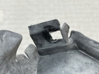 Mercedes-Benz / 190e / Подкрылок