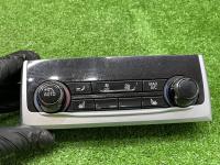 BMW / 7-Series / Блок климата