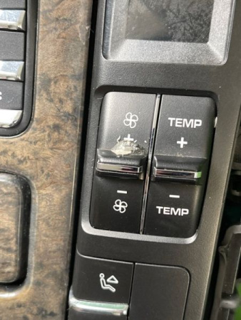 Porsche / Cayenne / Панель управления