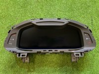 Audi / Q8 / Панель приборов