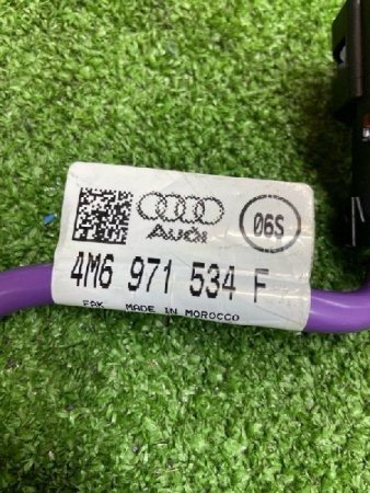 Audi / Q8 / Провод аккумулятора