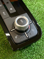 Volkswagen / Touareg / Блок управления климат-контролем