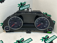 Volkswagen / Touareg / Панель приборов