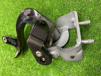 Audi / Q7 / Петля крышки багажника