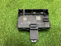 Audi / Q7 / Блок управления двери