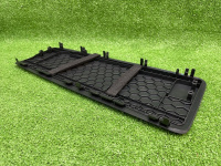 Audi / A4 / Накладка динамика