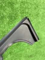 BMW / 3-Series / Водосток крышки багажника