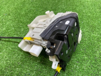 Audi / A5 / Замок двери комплект